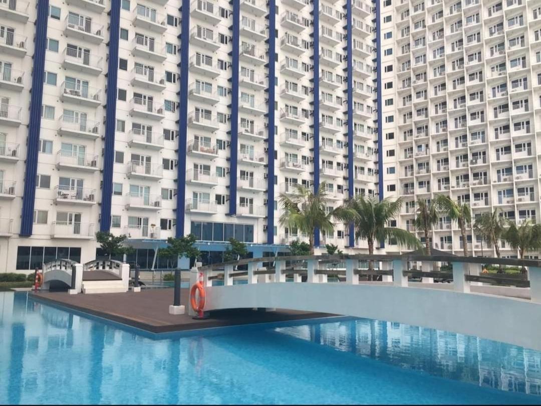 Ronnzel Staycation In Jazz Makati Apartment