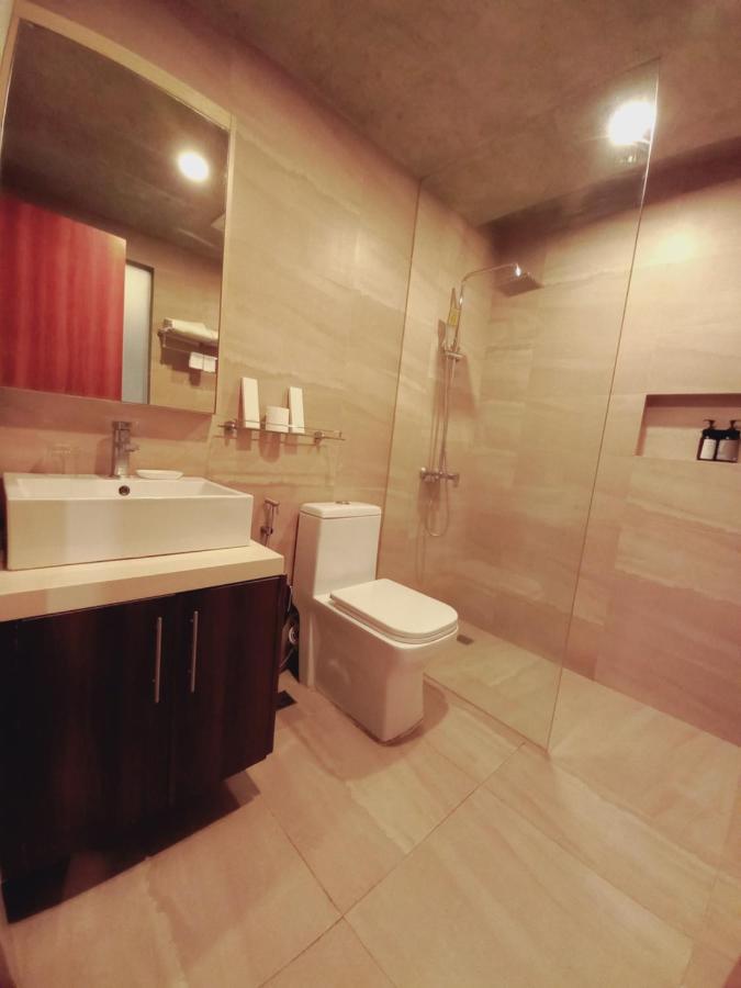 Spacious 2pax Allowable Up To 5pax 17077 *