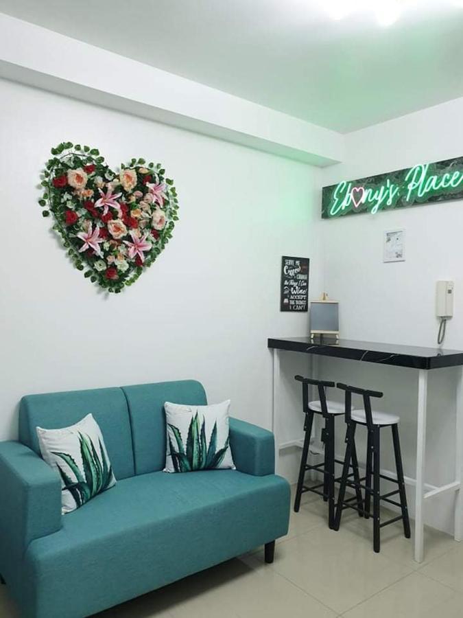 Ebony's Place At Shore Residences * Manila