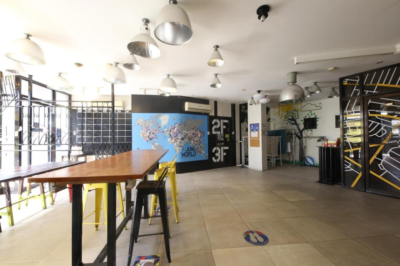 Hotel Oyo 866 Junction Hostels 2*