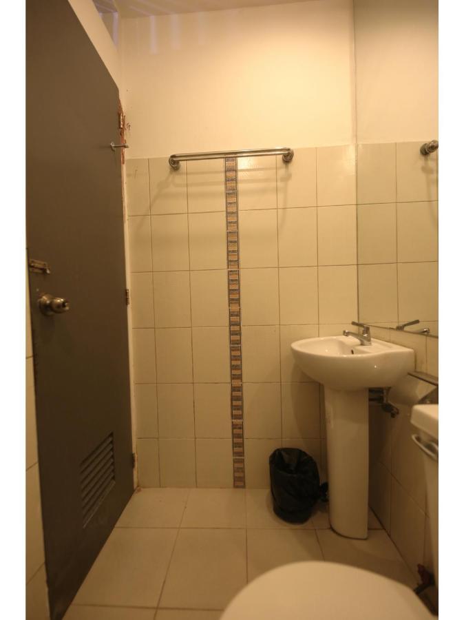 Hotel Oyo 866 Junction Hostels