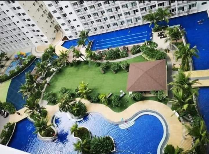 Aparthotel Ebony's Place At Shore Residences *