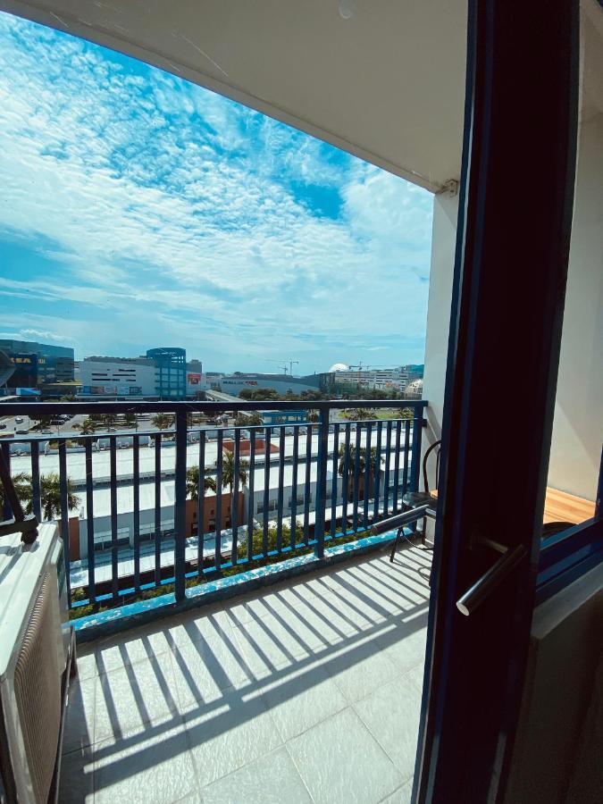 Apartment Madison's Place At Sea Moa