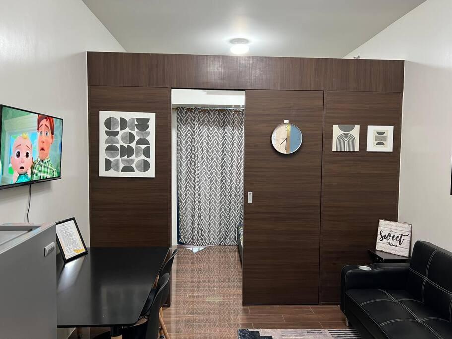 Air Residences - 1bedroom Unit With Balcony - Wifi & Netflix Apartment Manila
