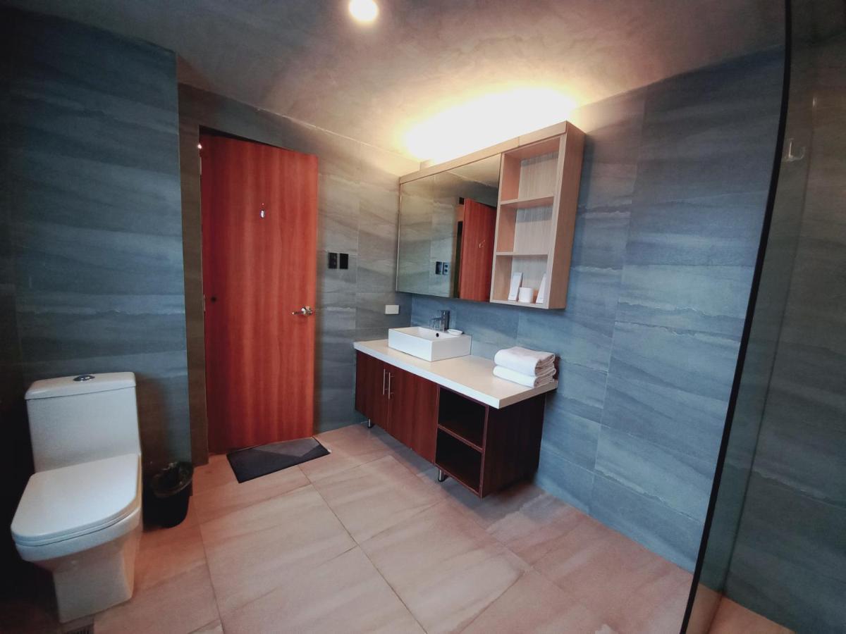 Apartment Spacious 2 Bedroom Perfect For Family & Friends, Good For 4pax Allows To 10pax *