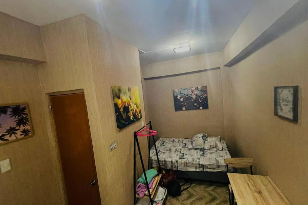 Staycation @ Jt Residences Wifi Netflix Fiber Internet Apartelle Manila