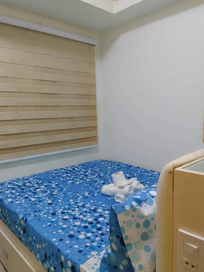 Ronnzel Staycation In Jazz Makati Apartment *