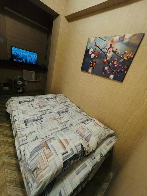 Staycation @ Jt Residences Wifi Netflix Fiber Internet Apartelle