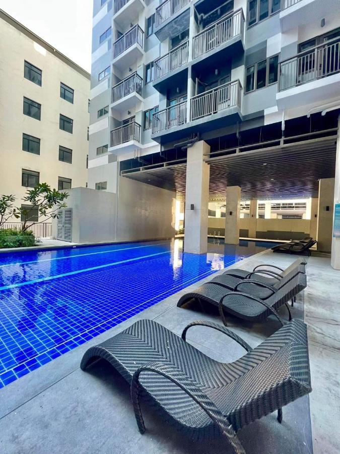 Bed & Breakfast Serene Suites At S Residences Moa Complex Manila