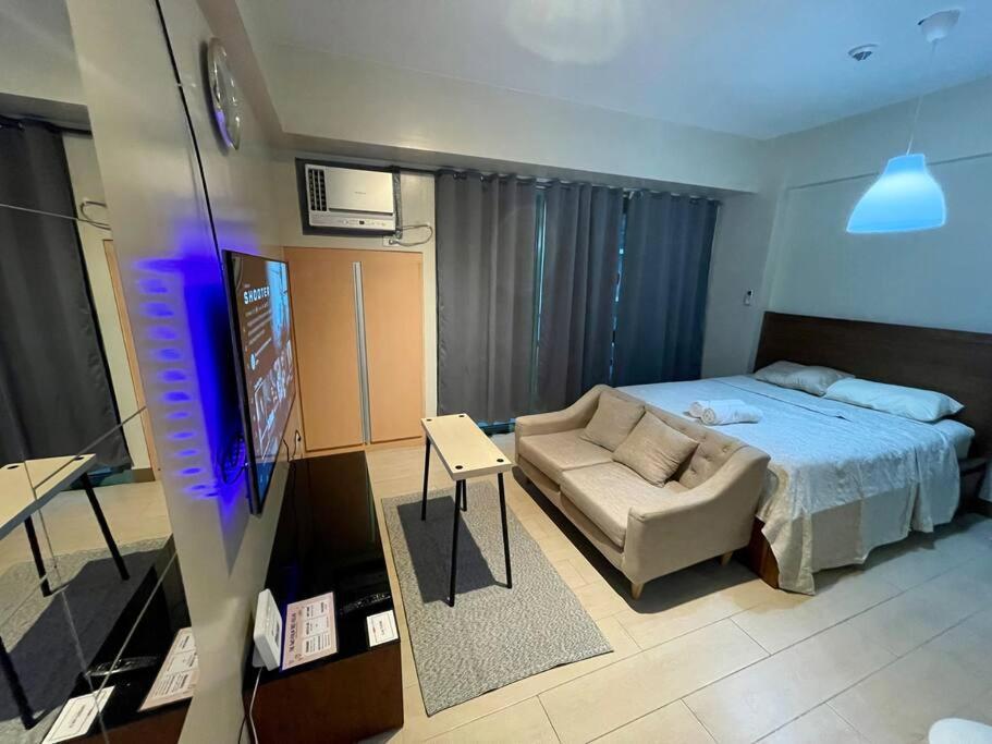 Apartamento Two Palm Tree Across Naia Terminal 3 *