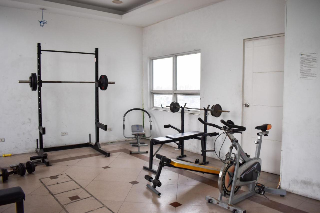 Apartment The Boni Tower By Rspl Center Manila