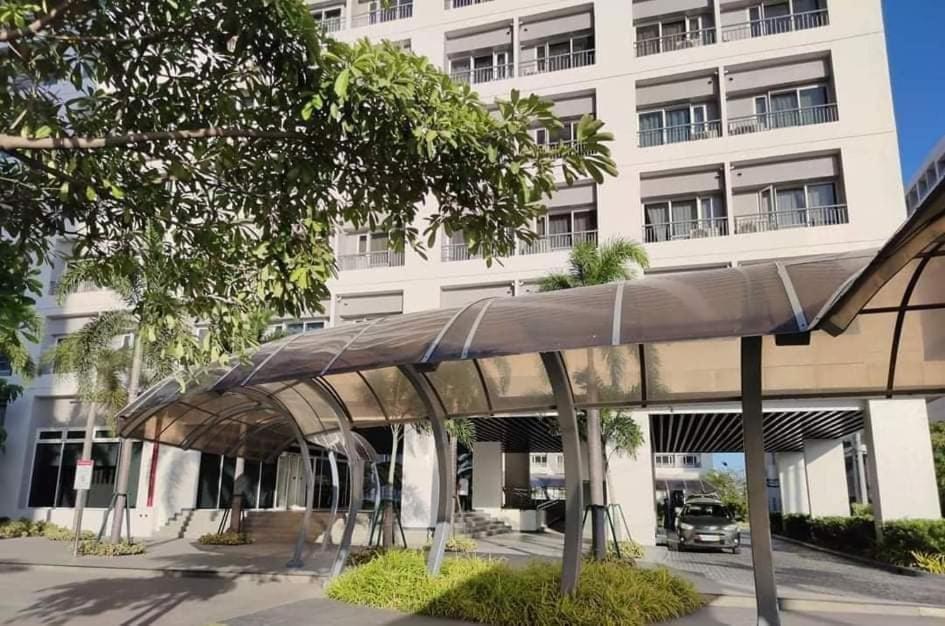 Nathan's Pad @ Grace Residences Nr. Bgc Manila