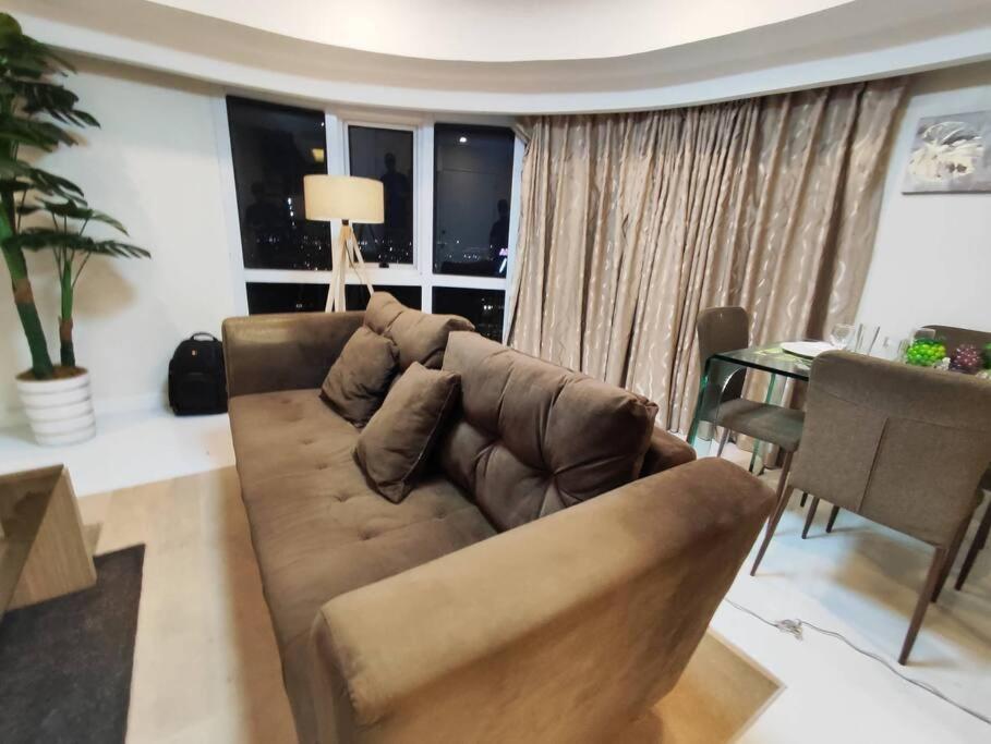 Apartamento A2j Luxury 2br Near High Street Bgc Taguig Manila