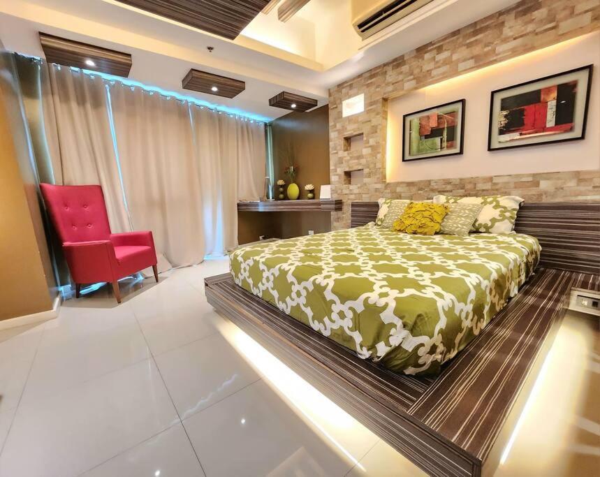 Apartment Executive W/ Balcony Near Greenbelt 100mbps *