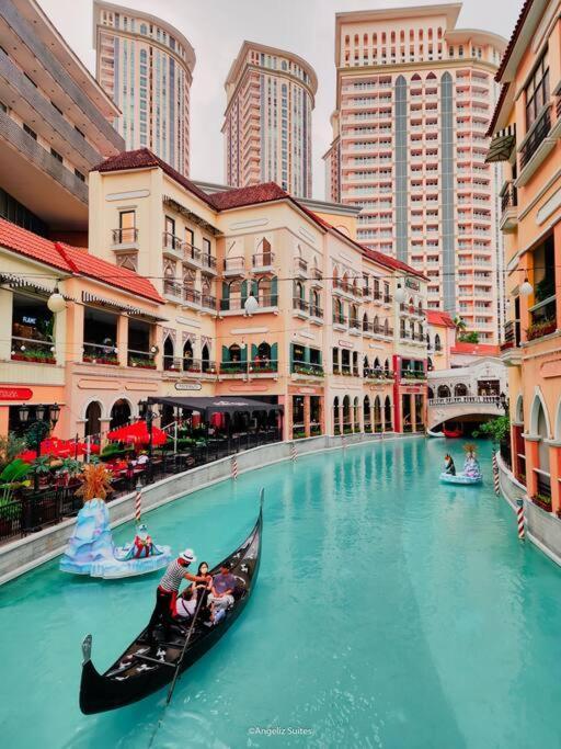 Venice View Balcony At Mckinley Hill Apartment Manila