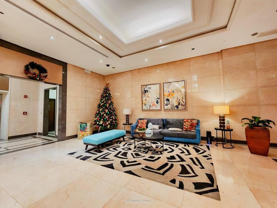 Apartment Venice View Balcony At Mckinley Hill *