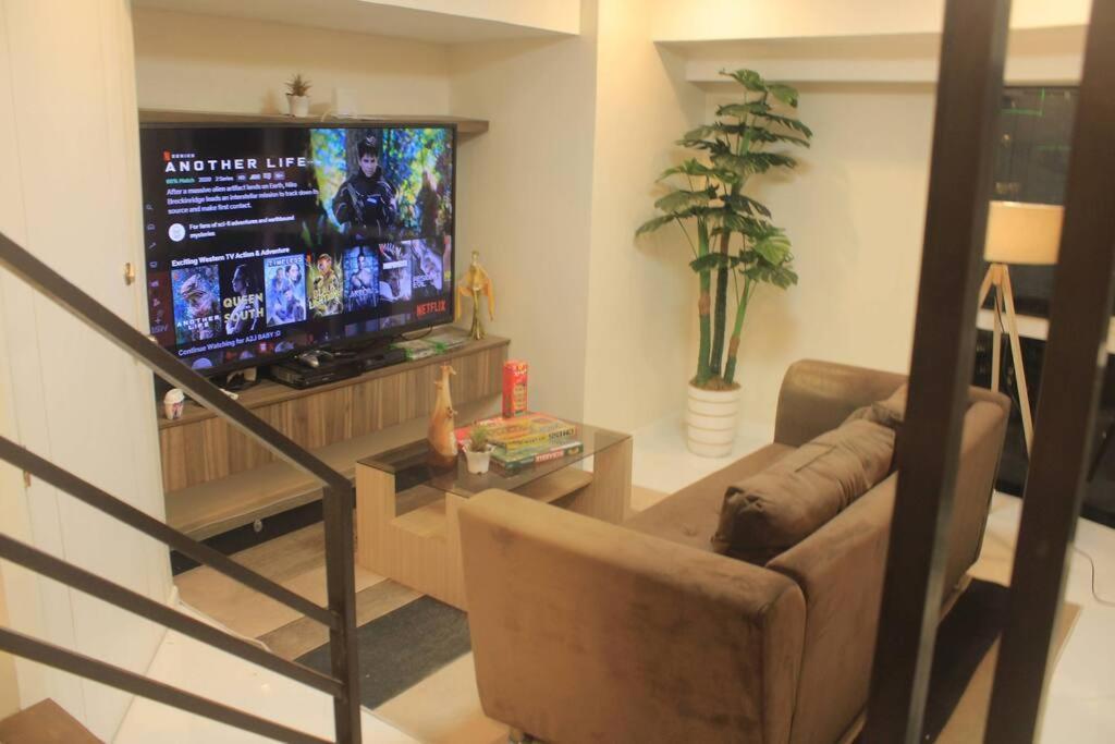 A2j Luxury 2br Near High Street Bgc Taguig Apartamento