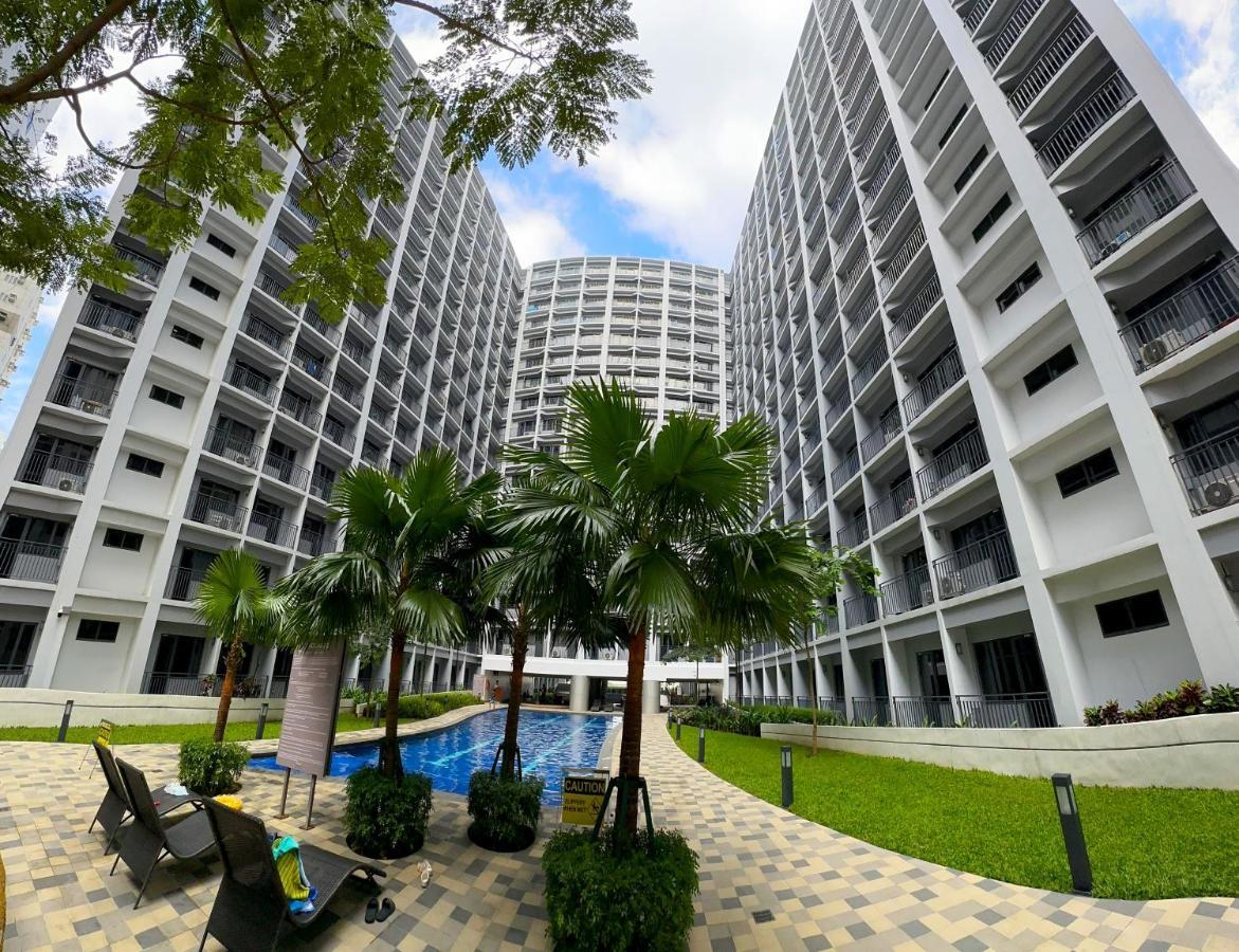 Victoria's Place * Manila