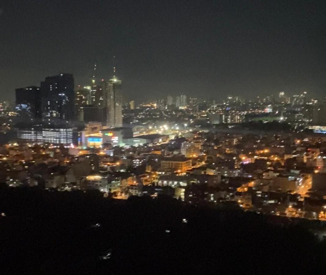 Exclusive Furnished 1 Bedroom In Bel-air Makati *