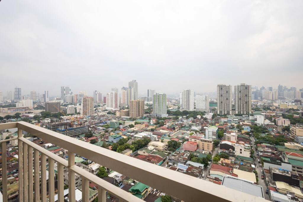 Luxury Sunset Views And Prime Location Near Ccp Moa With Wifi Parking