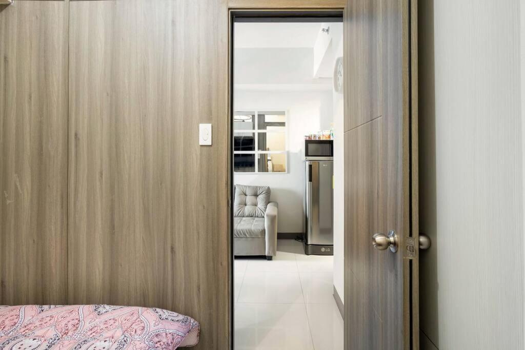 Luxury Sunset Views And Prime Location Near Ccp Moa With Wifi Parking * Manila