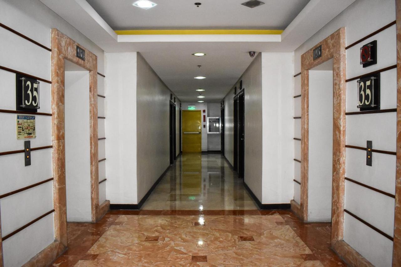 Apartment Birchtower By Jeizel Manila