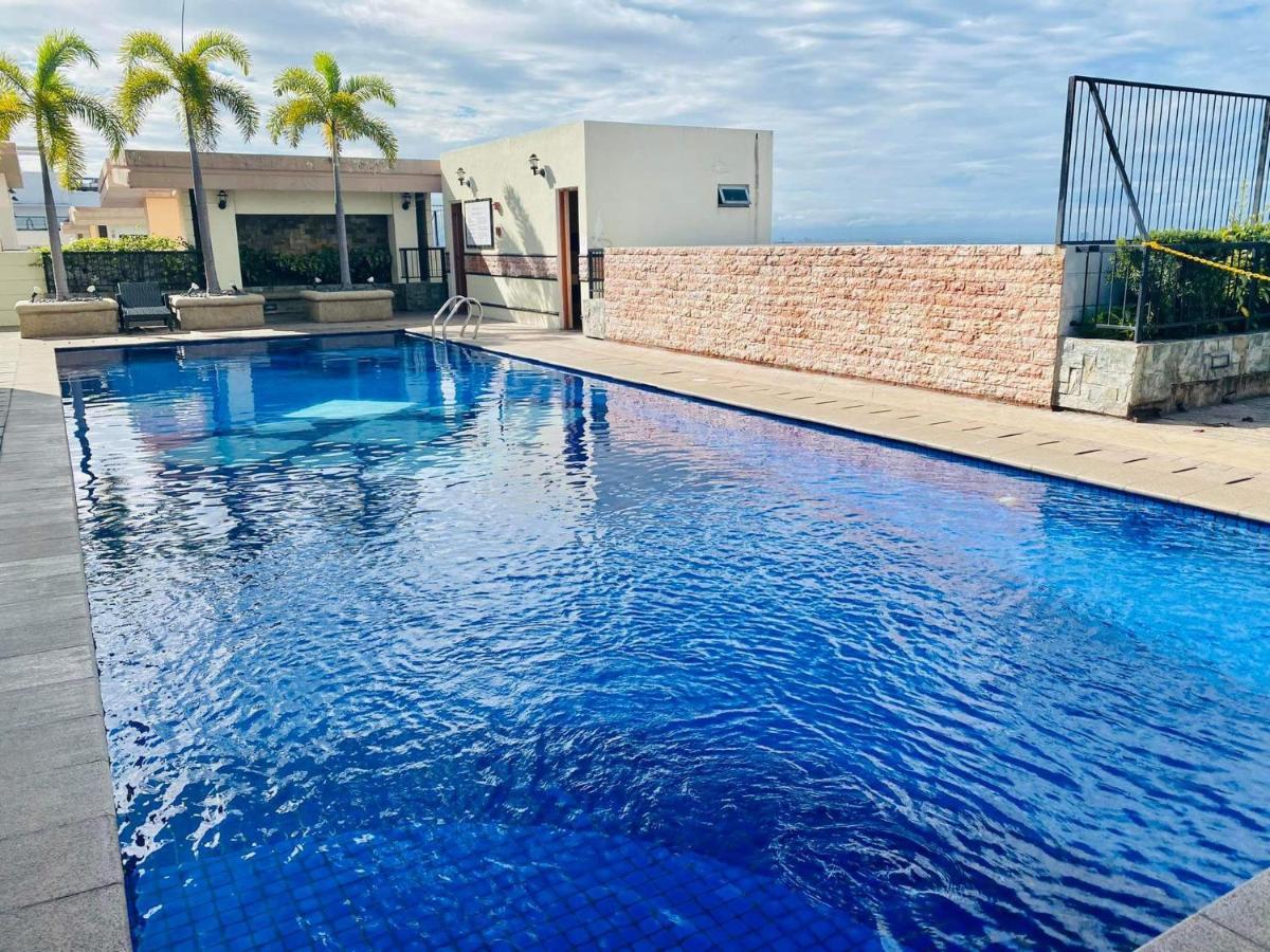 Apartment Morgan Bgc Shortwalk3 Venice Mall Free Pool Gym Manila