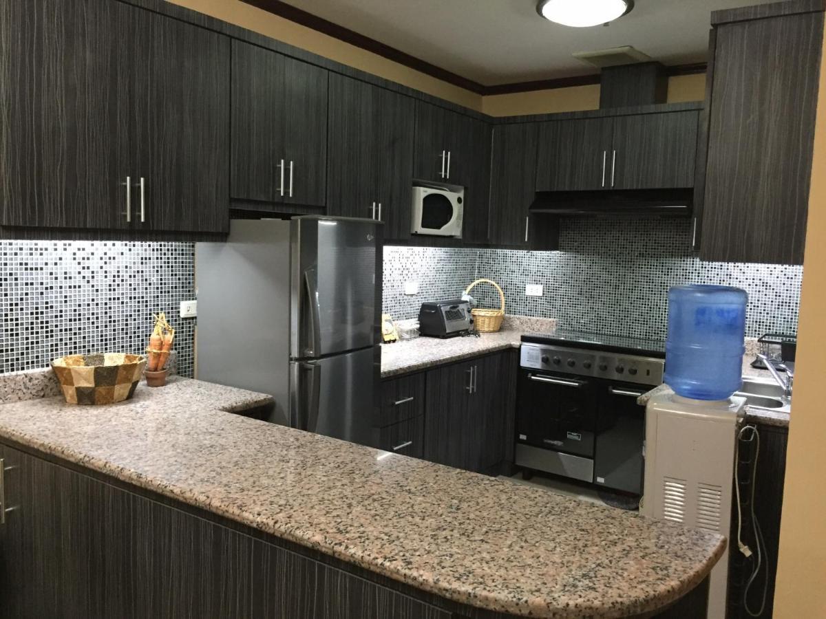 Rare 1br Condo, Makati Philippines Manila