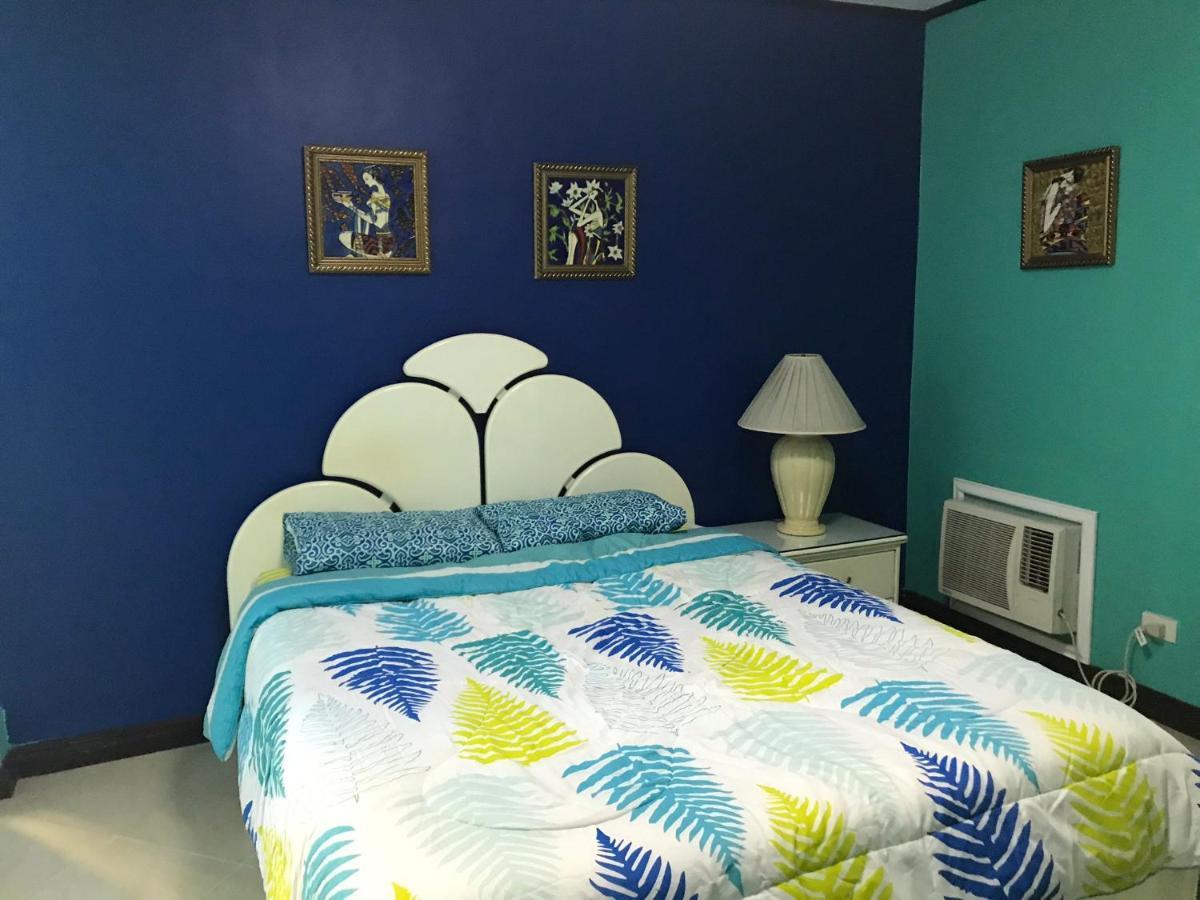 Rare 1br Condo, Makati Philippines *