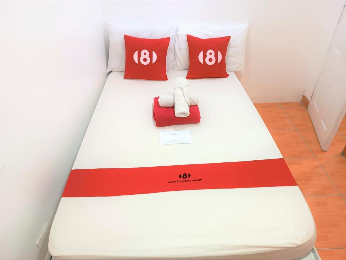 8hostel *