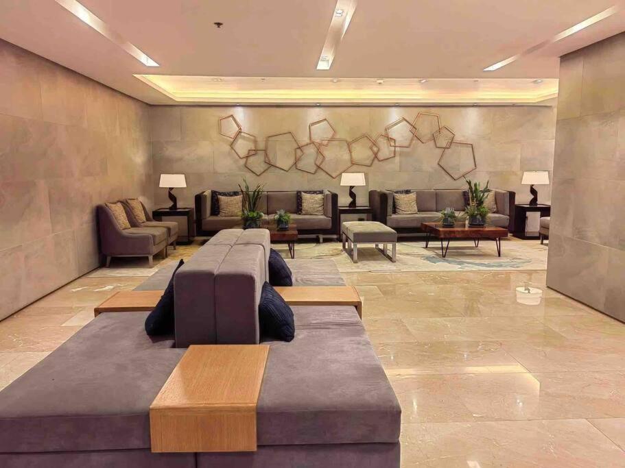 Apartment Moa S Residences Family With Balcony Manila