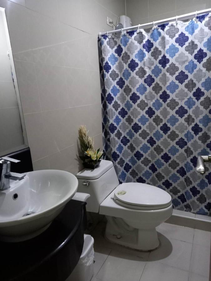 Morgan Bgc Shortwalk3 Venice Mall Free Pool Gym * Manila