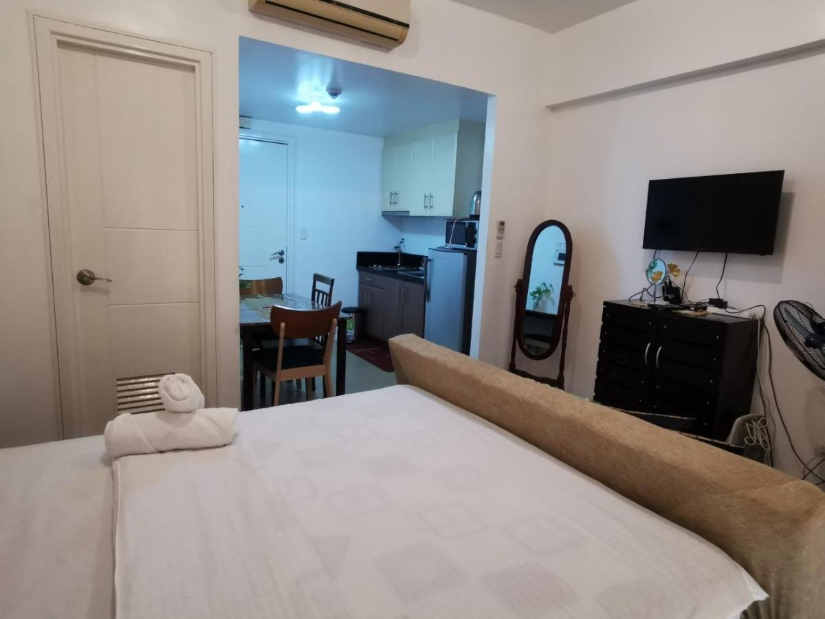 Apartment Staycation @150 Newport Pasay *