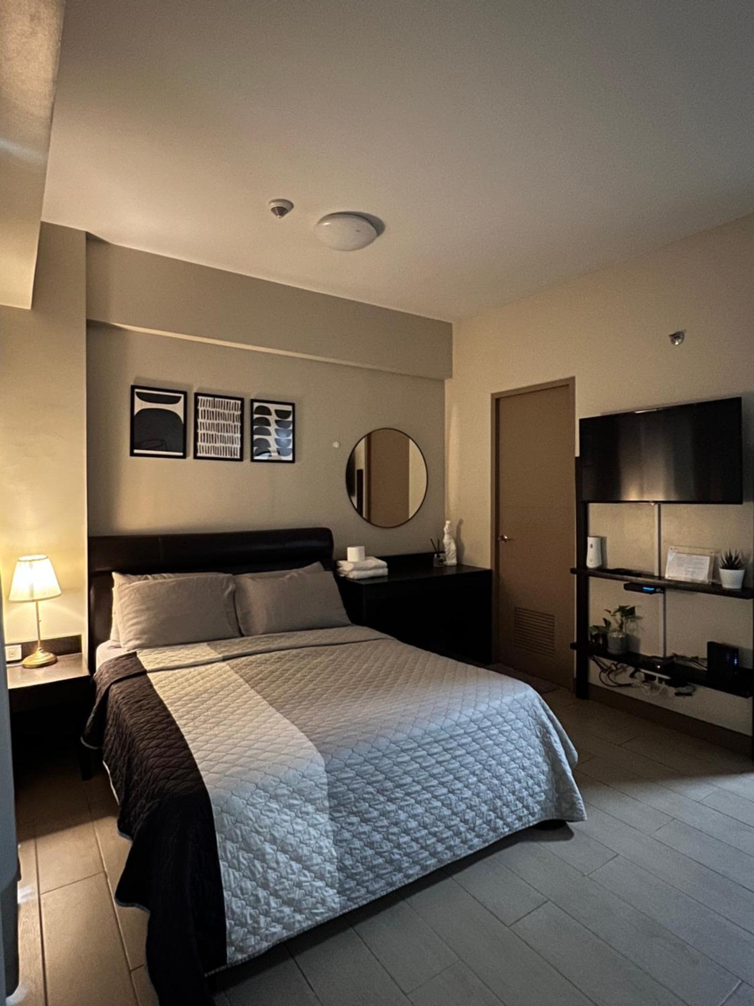 Cozy Near Airport Apartment