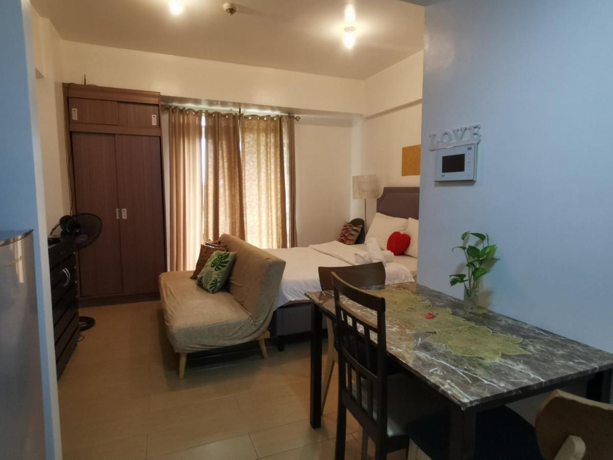 Apartment Staycation @150 Newport Pasay Manila