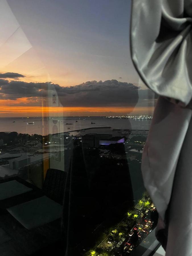 Deluxe Breeze Residences