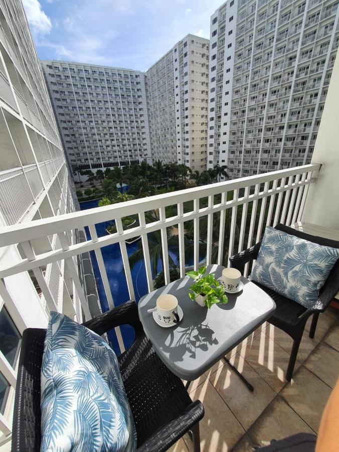 At Last, 1 Bedroom Pool View With Balcony *