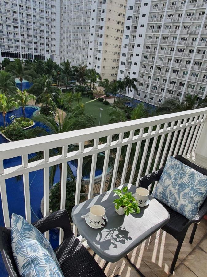 At Last, 1 Bedroom Pool View With Balcony