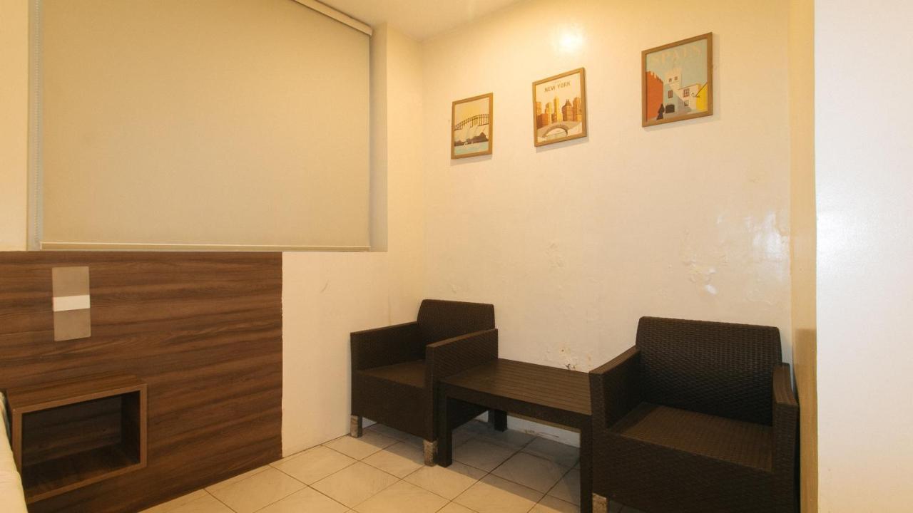 Hotel Reddoorz At V Plaza *