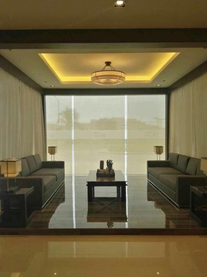 At Last, 1 Bedroom Pool View With Balcony