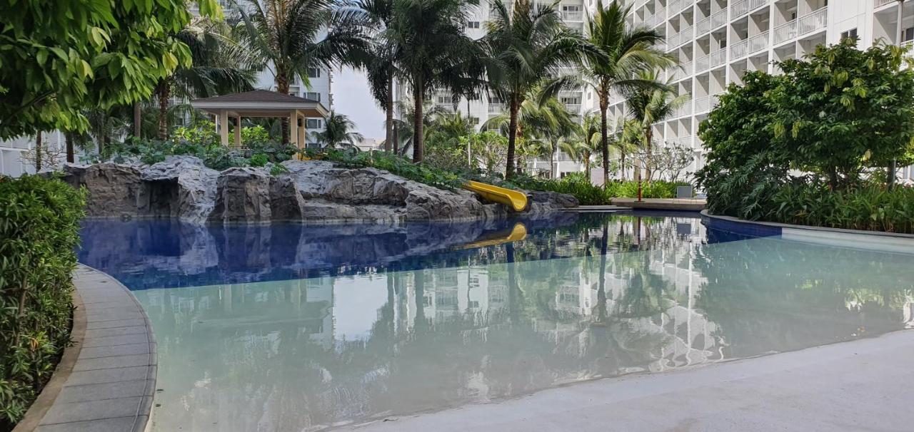 At Last, 1 Bedroom Pool View With Balcony Apartment