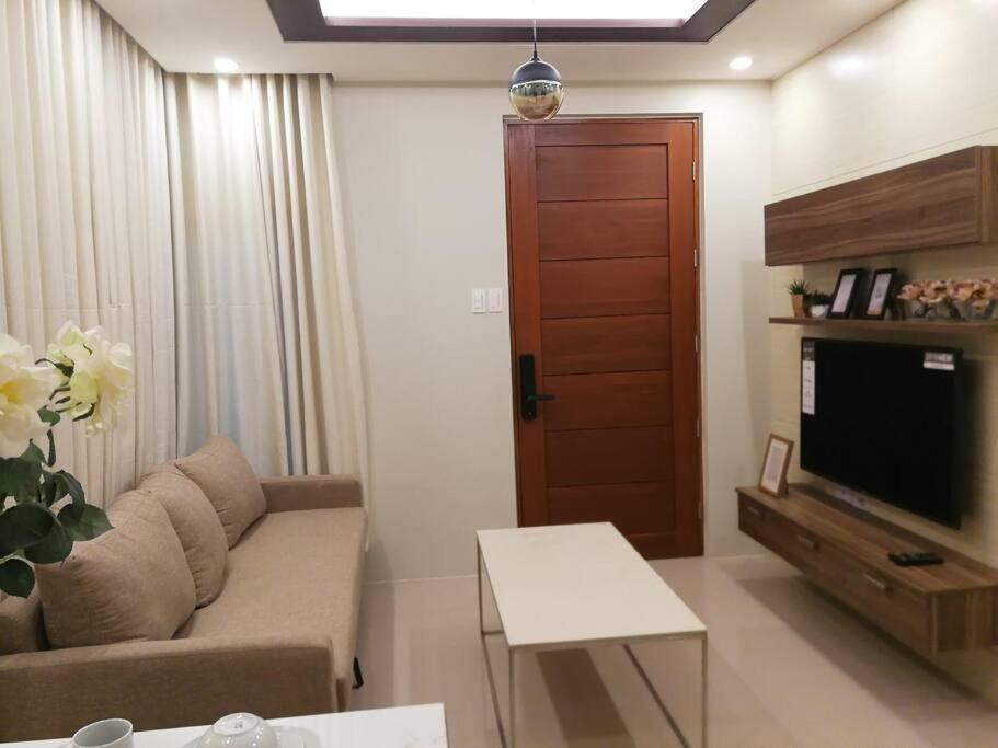 Villa Adria Residences - Emerald Garden - 2 Bedroom Unit For 4 Person Manila
