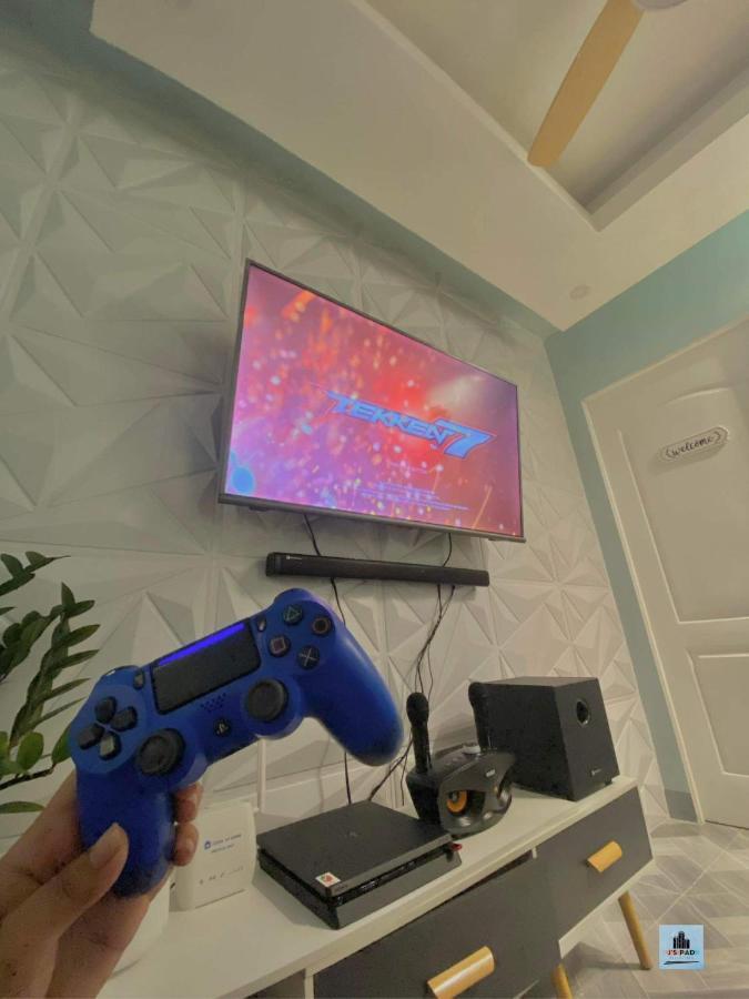 The Pad Staycation 2br With Ps4, Netflix, Wifi Apartment *