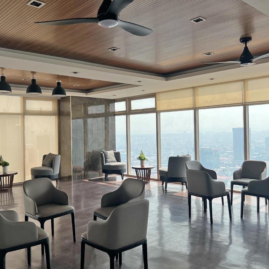 Aparthotel Smdc Coast Residences