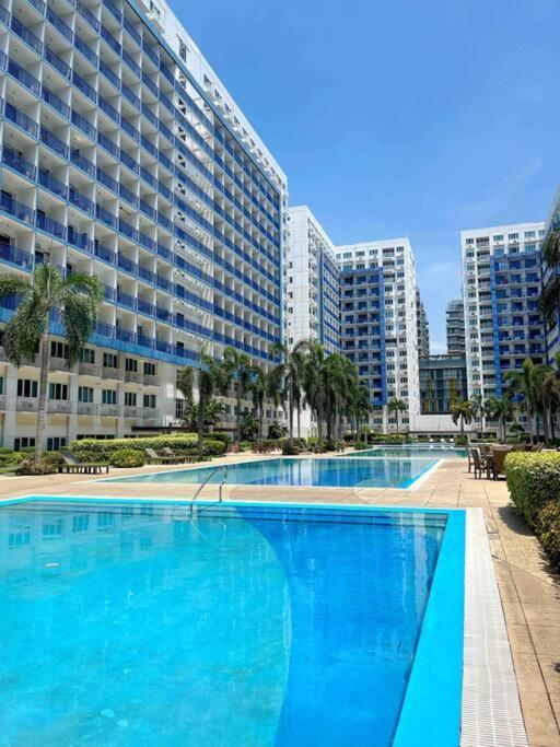 Modern 2-bedroom For 5 Across Moa Apartment