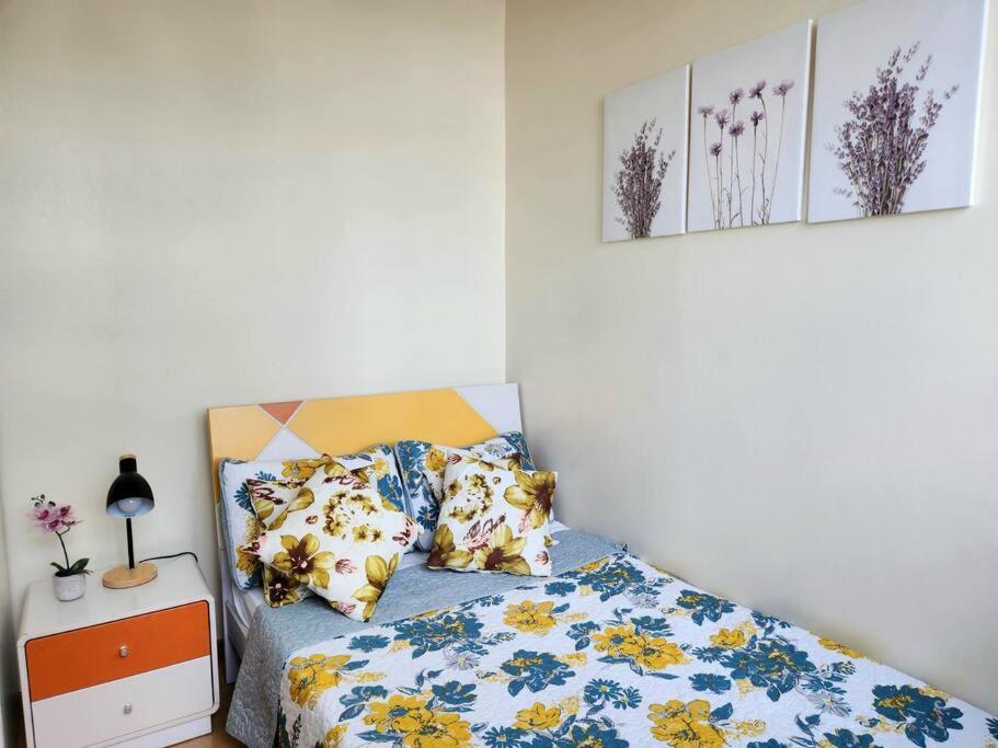Bgc Fresh & Cozy Near Burgos Circle With Fast Internet Connection *