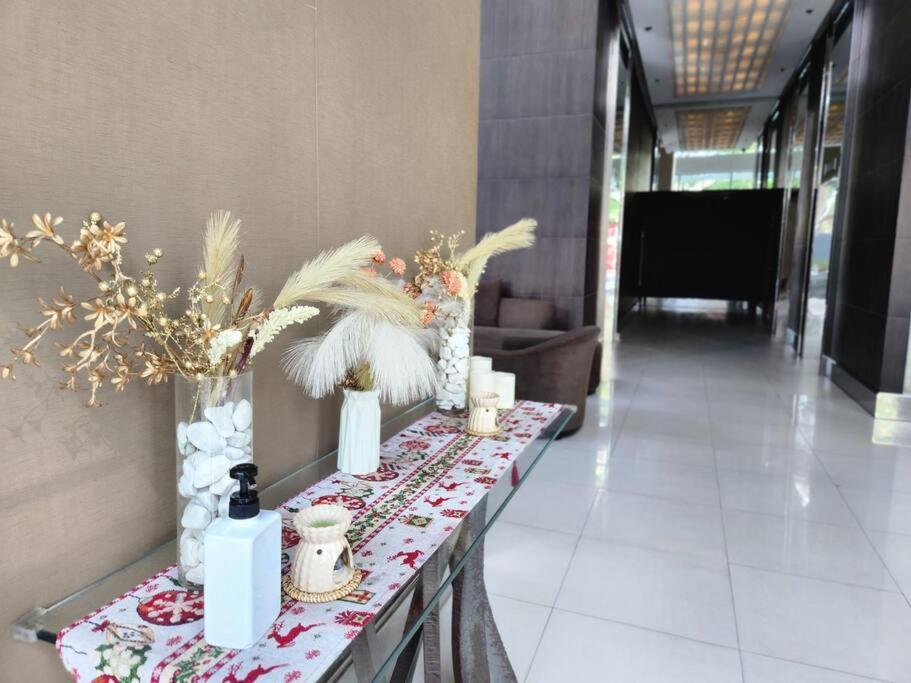 Apartment Bgc Fresh & Cozy Near Burgos Circle With Fast Internet Connection
