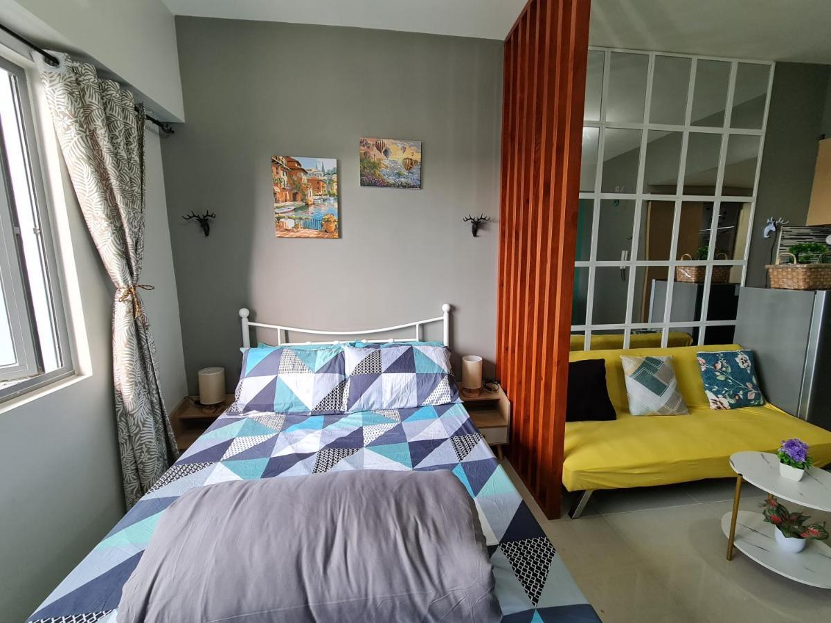 Apartment Stylish New Unit W/ Balcony At Fern Residences Manila