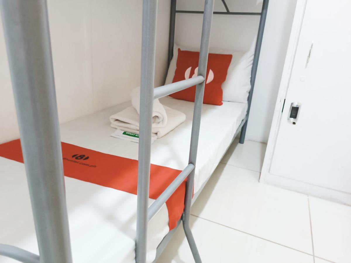8hostel Hostel