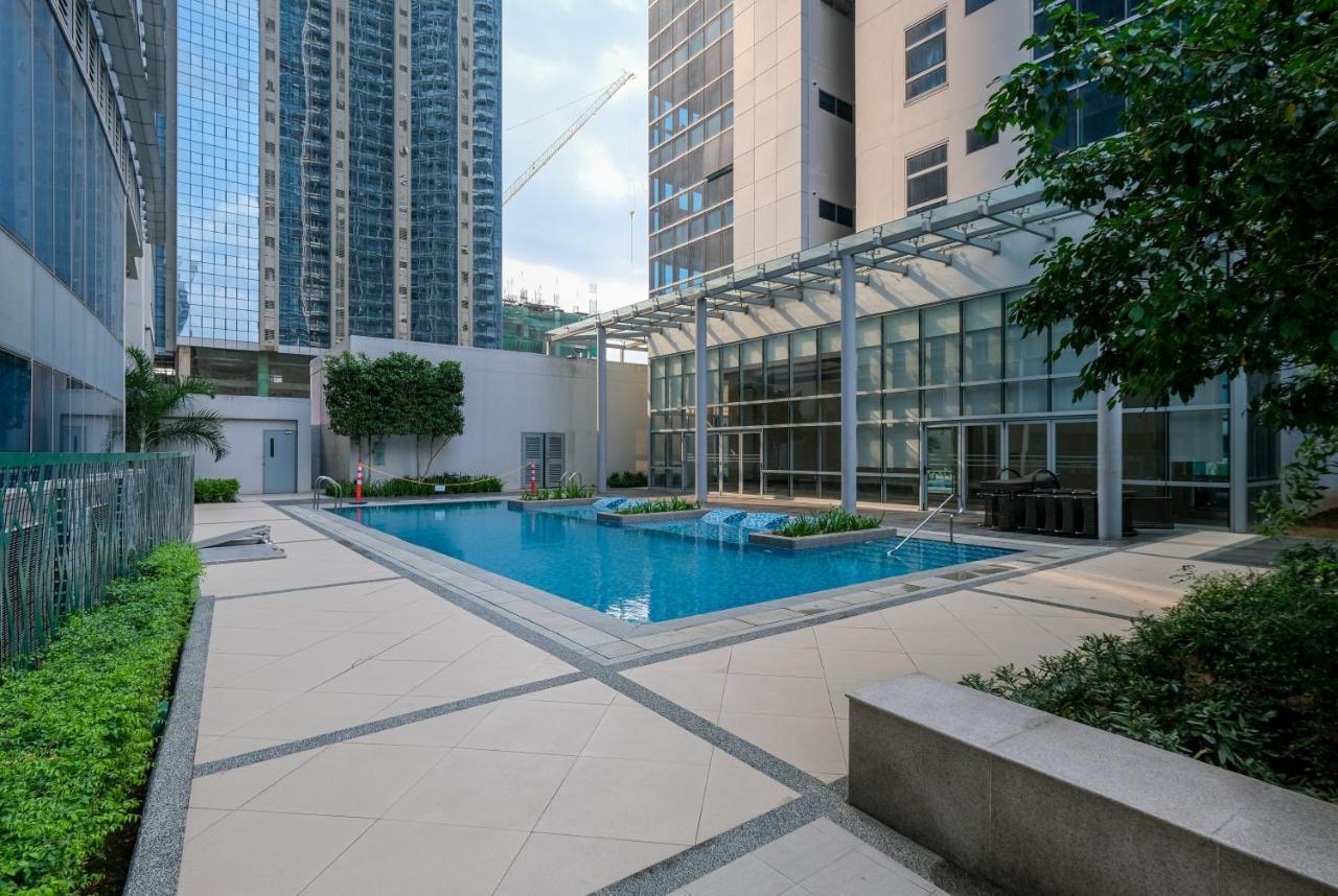 Apartment Uptown Parksuites Modern
